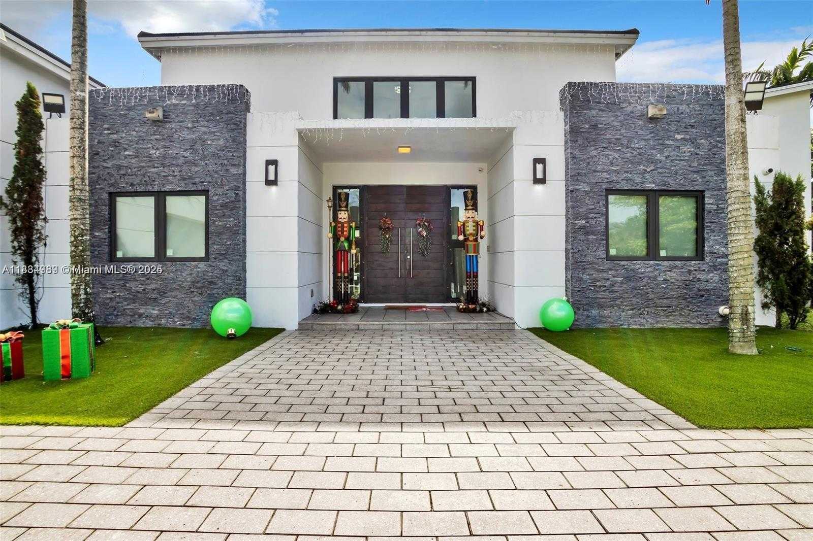 Small Image of 11350 NORTH WEST 8TH ST, Plantation Number 55