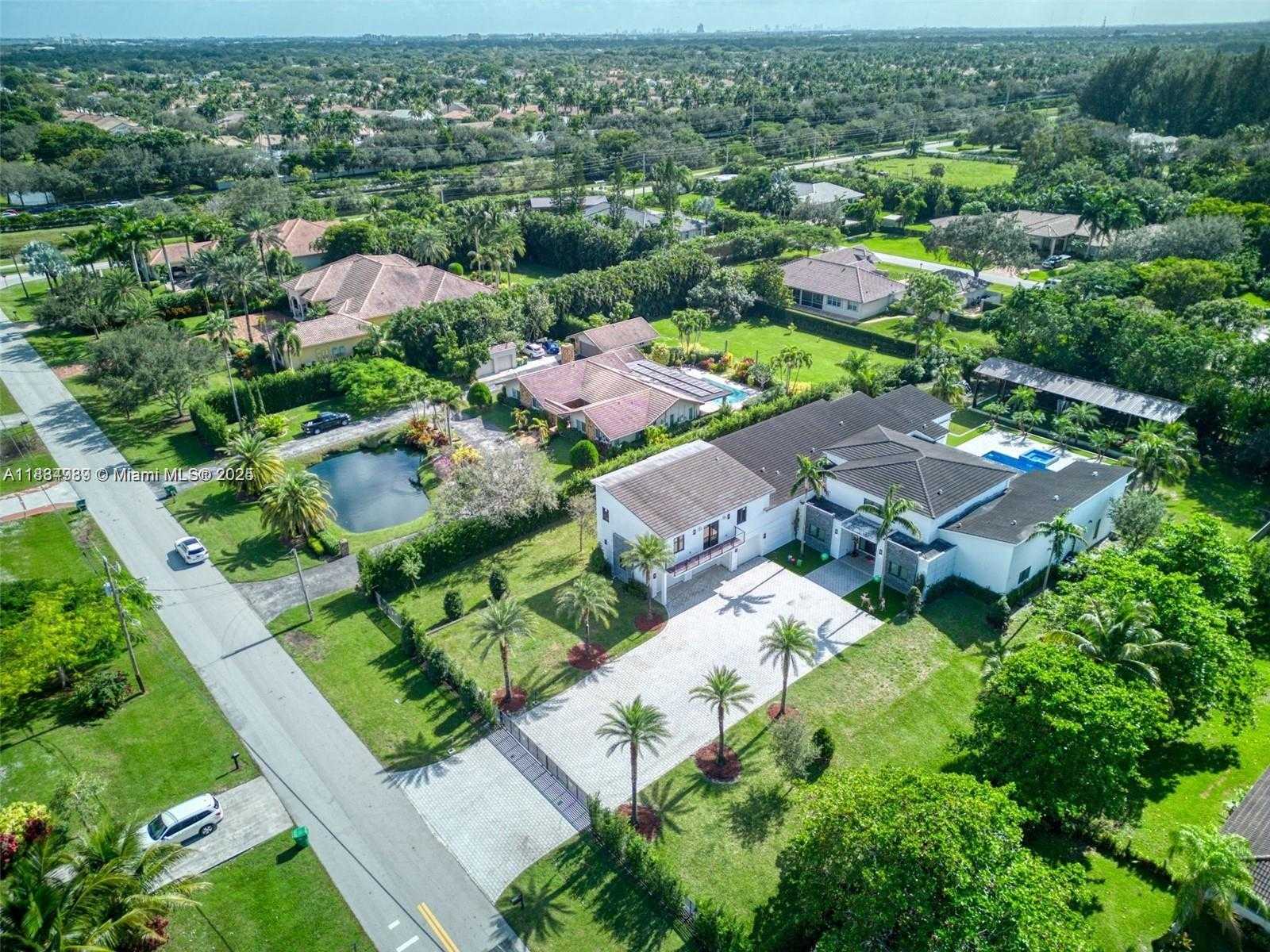 Small Image of 11350 NORTH WEST 8TH ST, Plantation Number 58