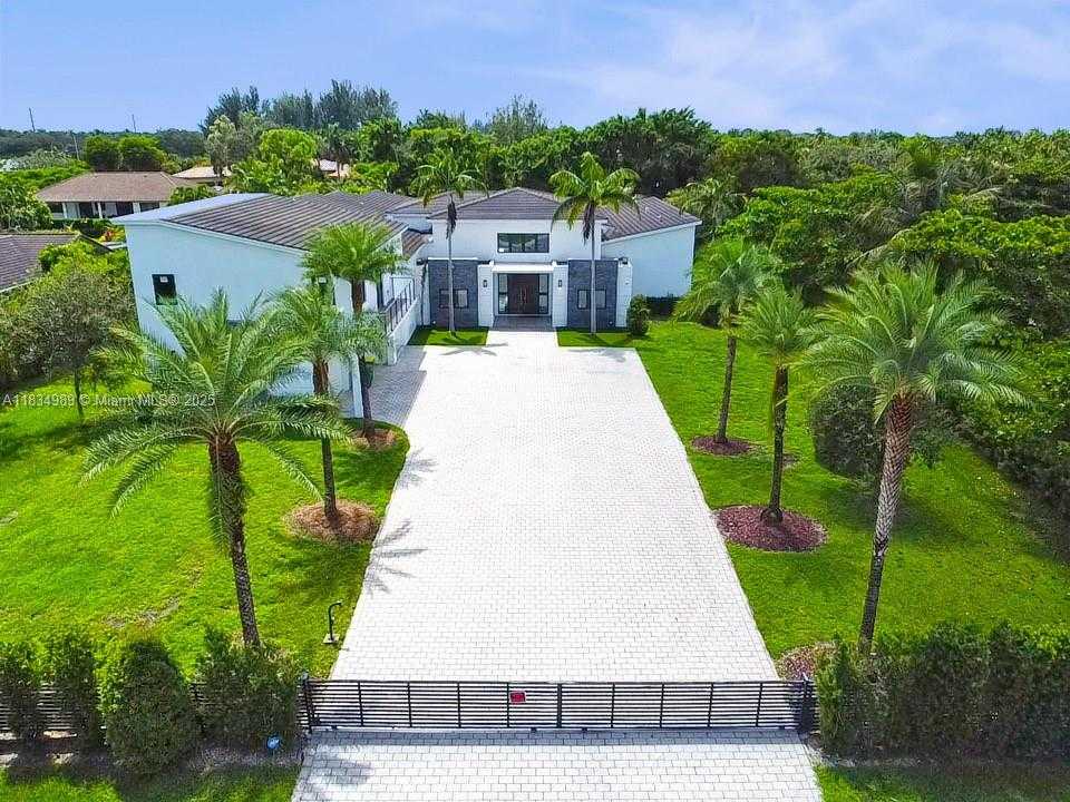 Small Image of 11350 NORTH WEST 8TH ST, Plantation Number 65