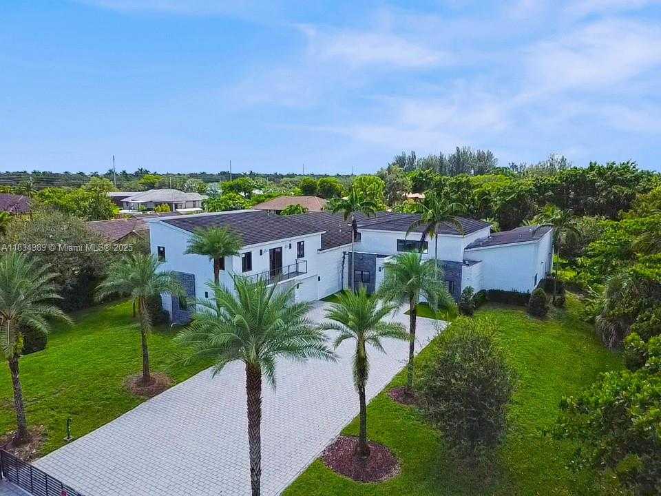Small Image of 11350 NORTH WEST 8TH ST, Plantation Number 67