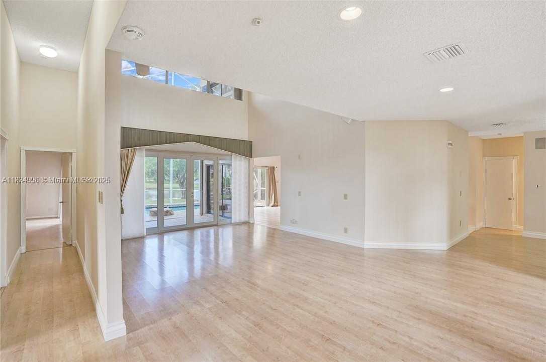 Small Image of 9940 SOUTH WEST 4TH ST, Plantation Number 11