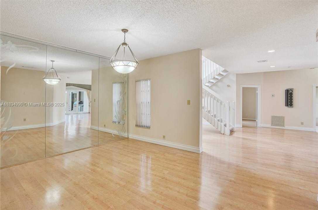 Small Image of 9940 SOUTH WEST 4TH ST, Plantation Number 12