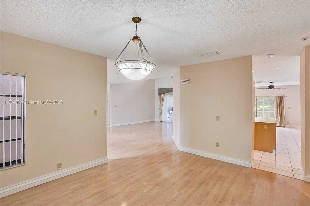 Small Image of 9940 SOUTH WEST 4TH ST, Plantation Number 15