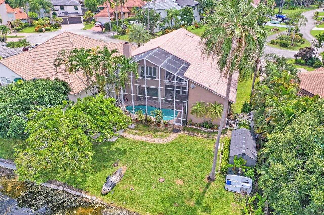 Small Image of 9940 SOUTH WEST 4TH ST, Plantation Number 3