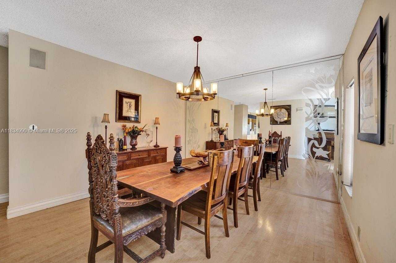 Small Image of 9940 SOUTH WEST 4TH ST, Plantation Number 43