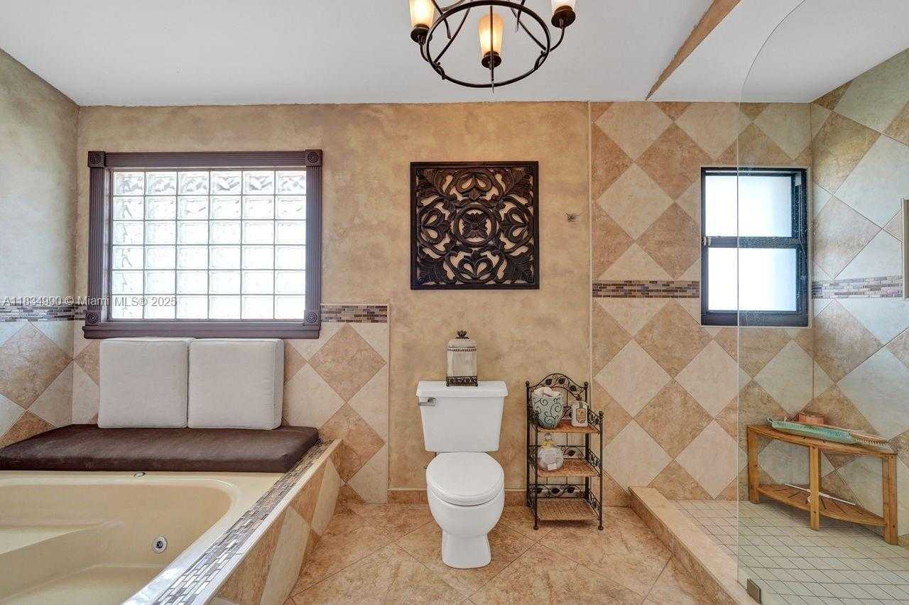 Small Image of 9940 SOUTH WEST 4TH ST, Plantation Number 47
