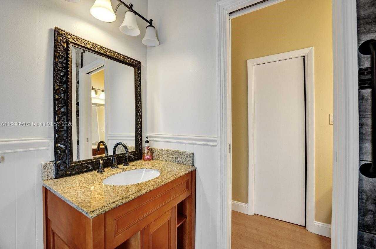 Small Image of 9940 SOUTH WEST 4TH ST, Plantation Number 52