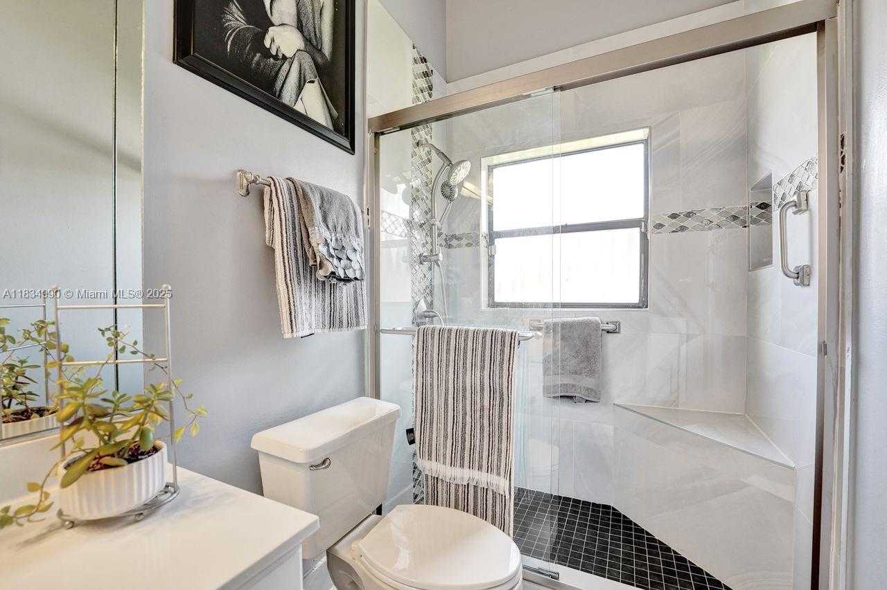 Small Image of 9940 SOUTH WEST 4TH ST, Plantation Number 58