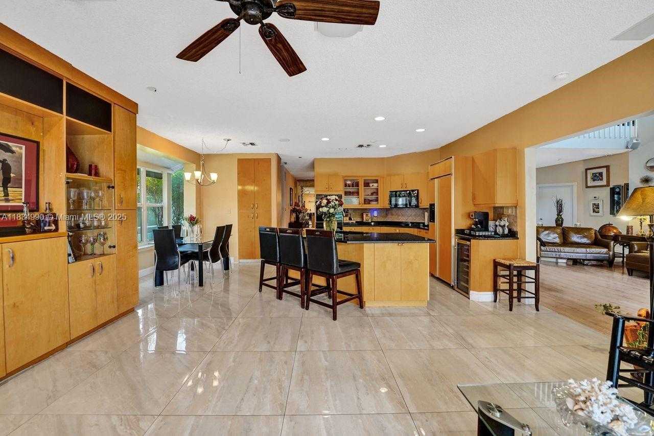 Small Image of 9940 SOUTH WEST 4TH ST, Plantation Number 7