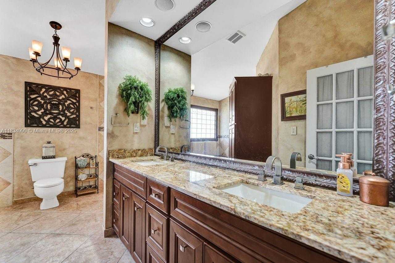 Small Image of 9940 SOUTH WEST 4TH ST, Plantation Number 71