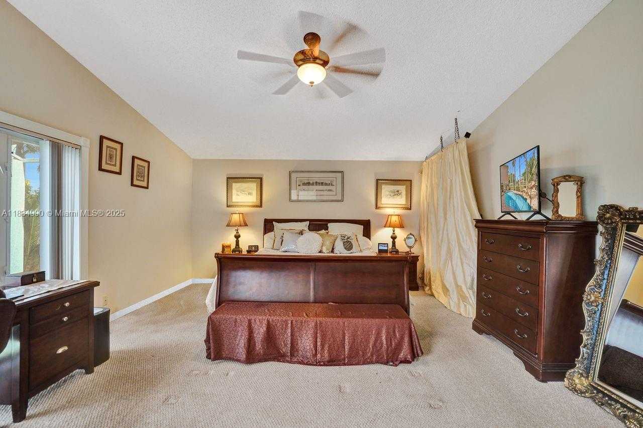 Small Image of 9940 SOUTH WEST 4TH ST, Plantation Number 74