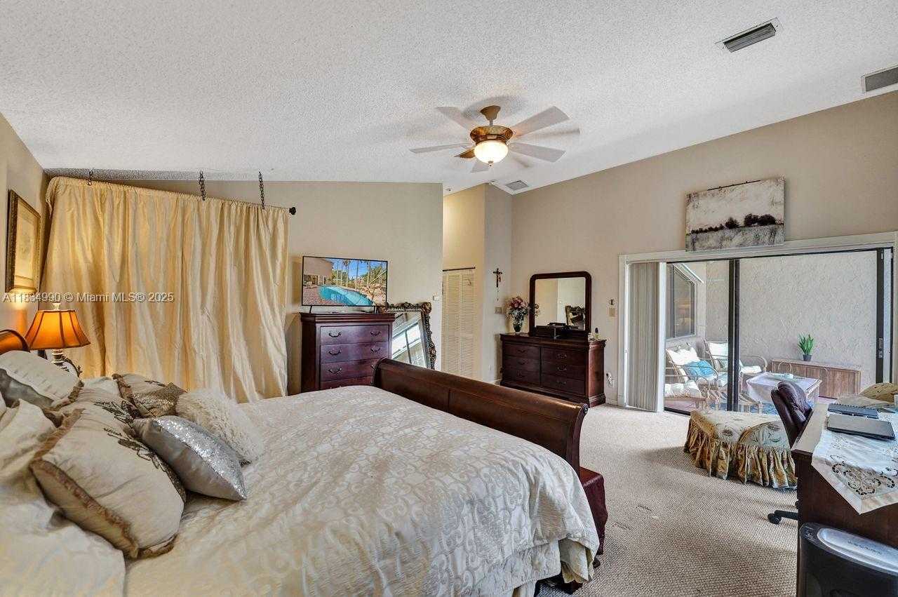 Small Image of 9940 SOUTH WEST 4TH ST, Plantation Number 75