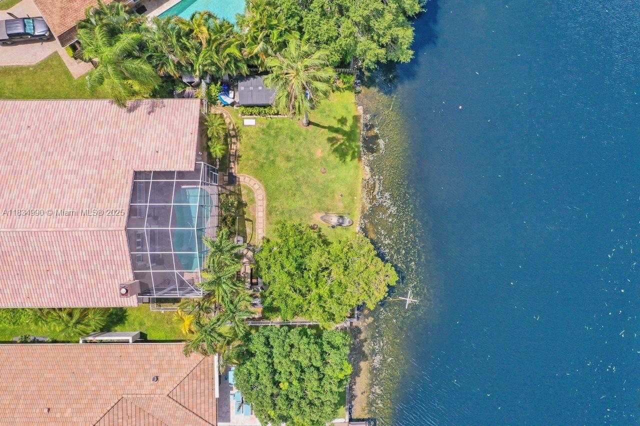 Small Image of 9940 SOUTH WEST 4TH ST, Plantation Number 90