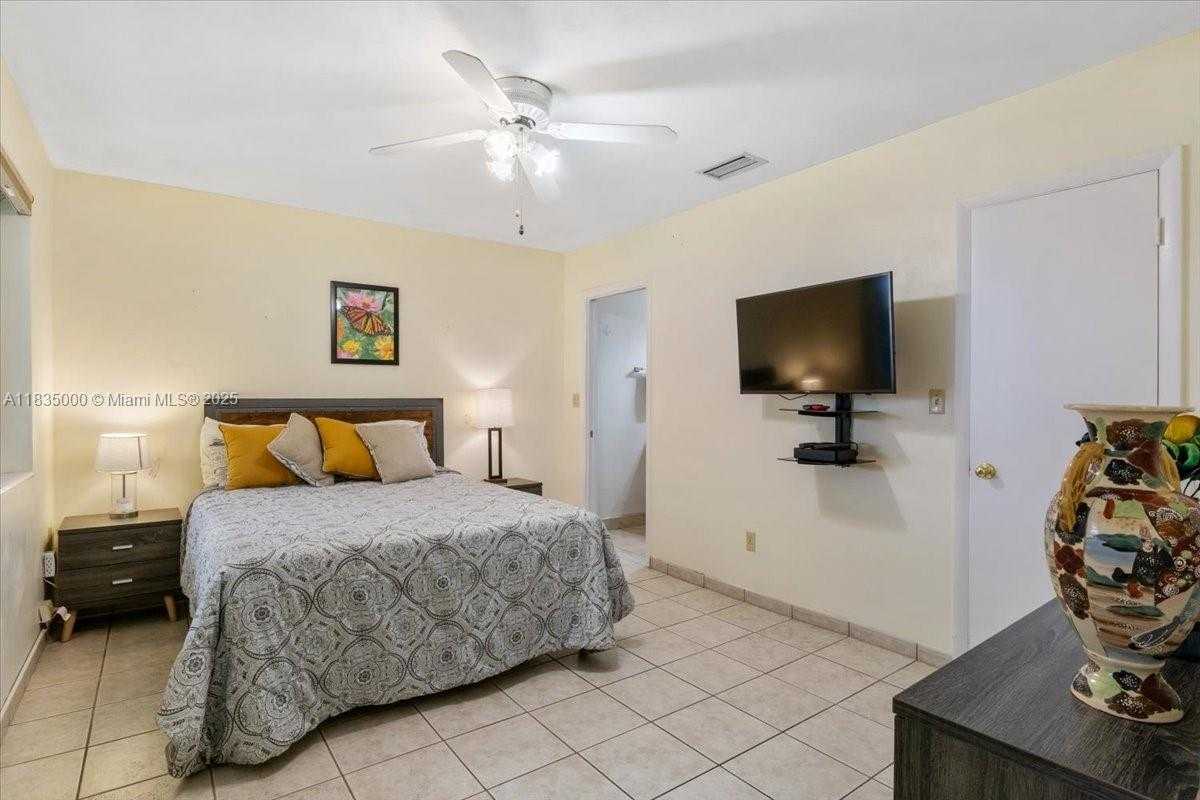 Small Image of 14181 LEANING PINE DR, Miami Lakes Number 12