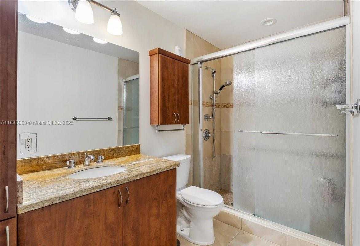 Small Image of 14181 LEANING PINE DR, Miami Lakes Number 17