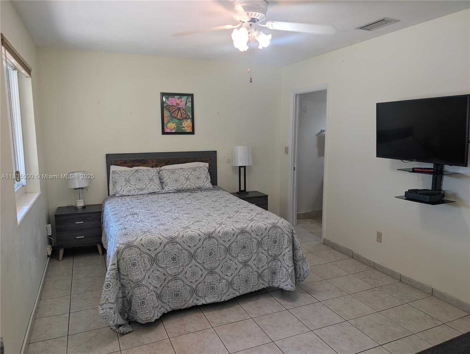 Small Image of 14181 LEANING PINE DR, Miami Lakes Number 32