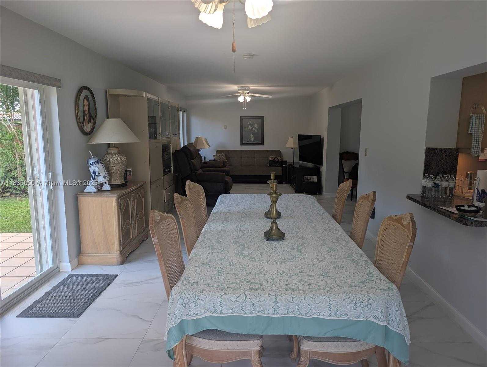 Small Image of 14181 LEANING PINE DR, Miami Lakes Number 36