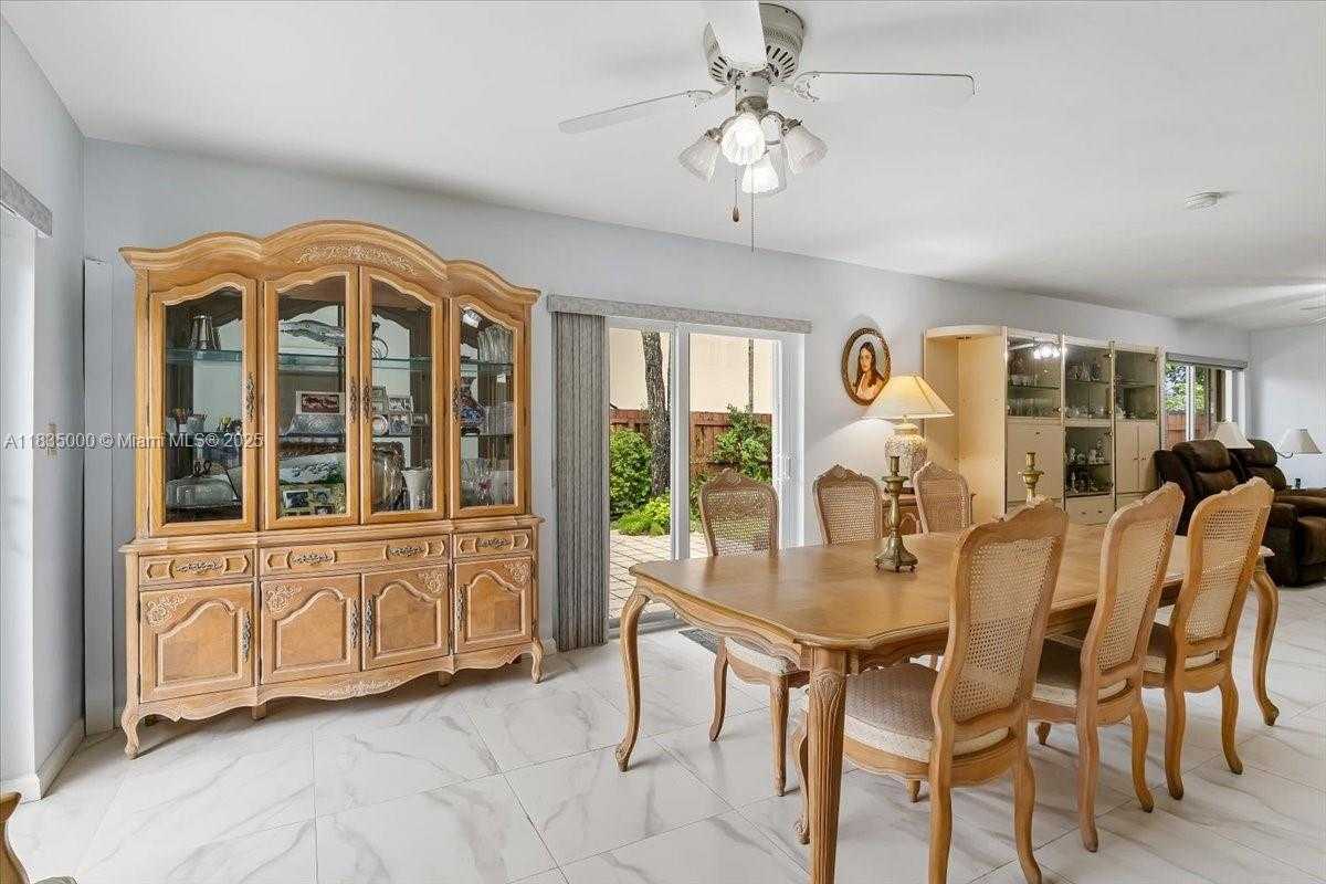 Small Image of 14181 LEANING PINE DR, Miami Lakes Number 6