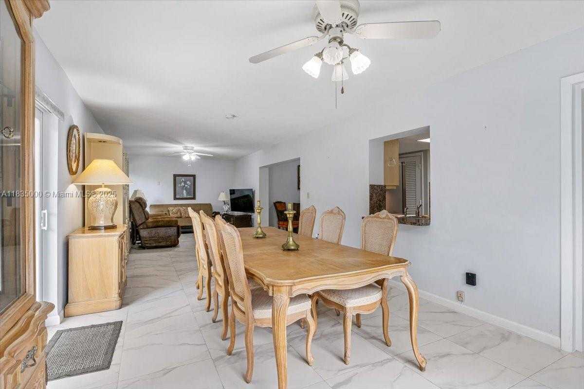 Small Image of 14181 LEANING PINE DR, Miami Lakes Number 7