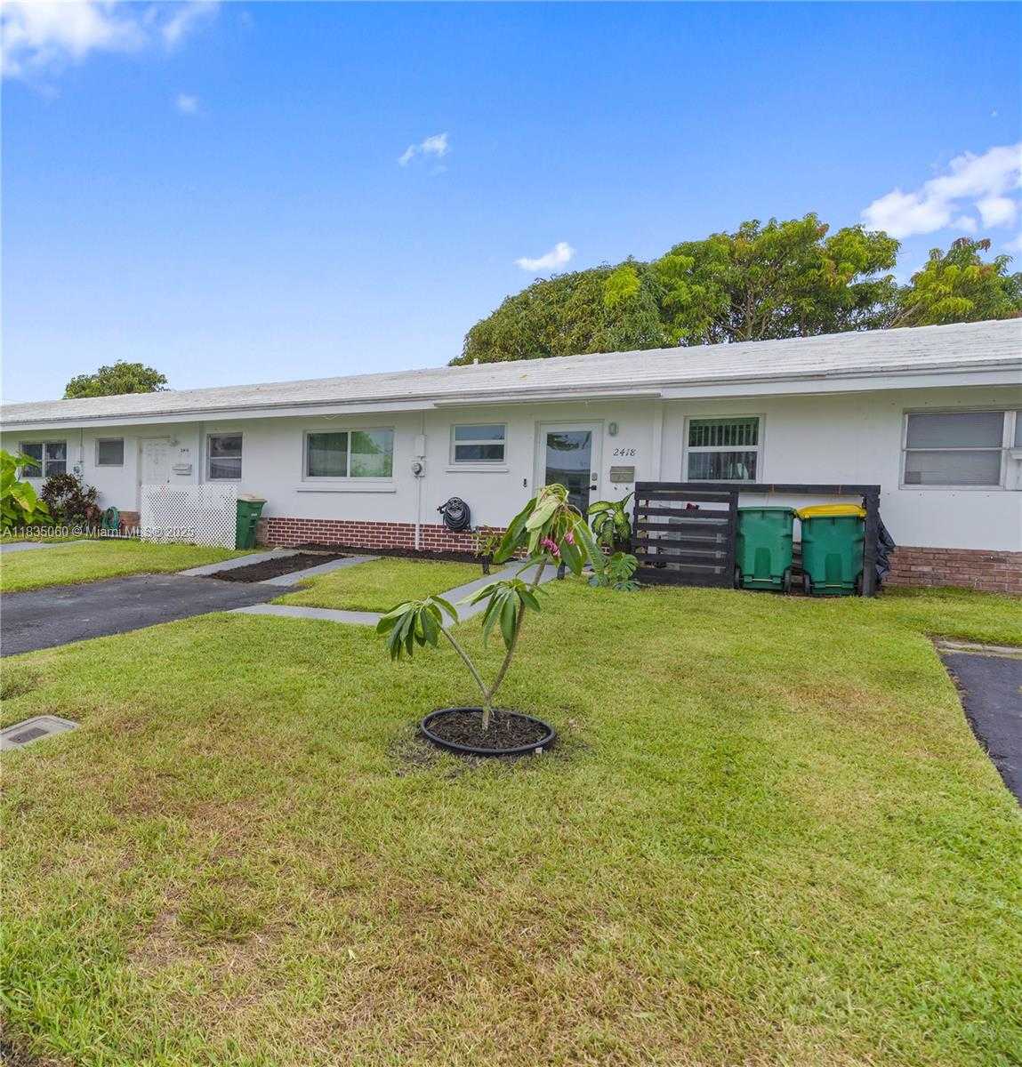 Small Image of 2418 NORTH WEST 52ND ST, Tamarac Number 22