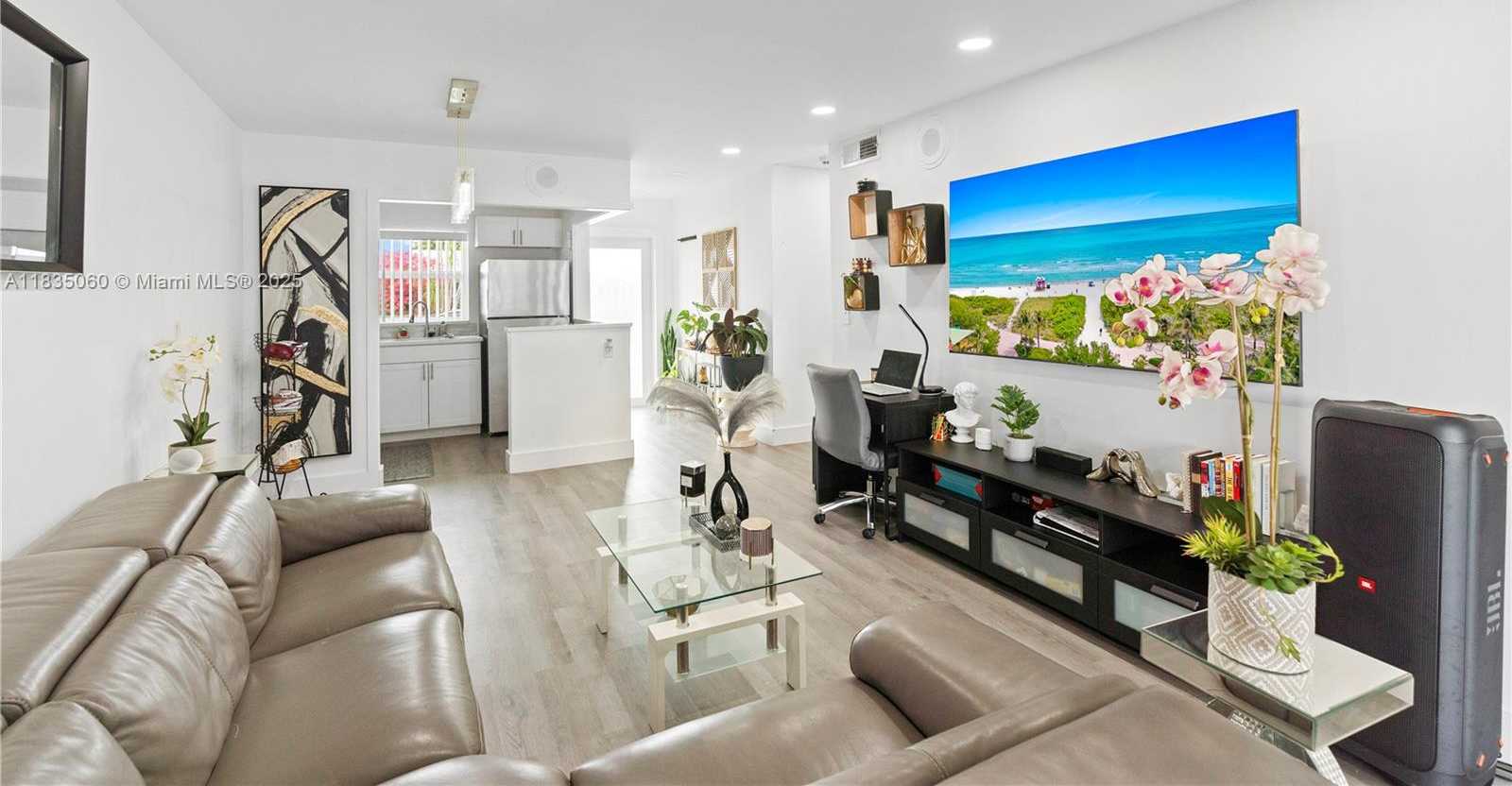 Small Image of 2418 NORTH WEST 52ND ST, Tamarac Number 3