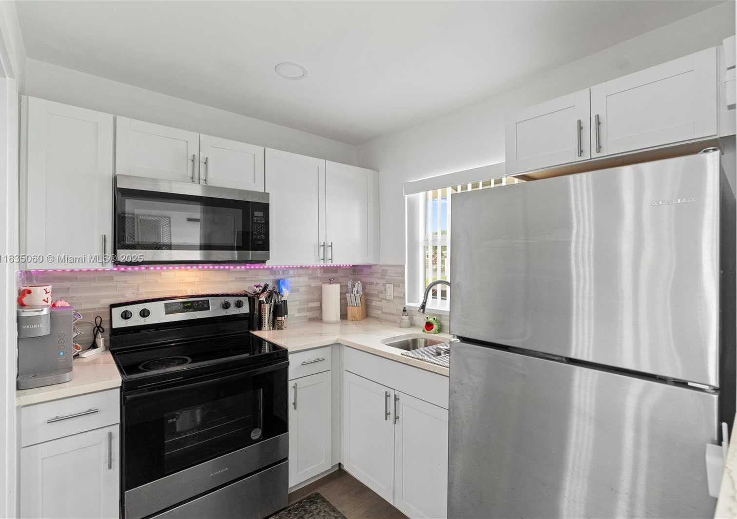 Small Image of 2418 NORTH WEST 52ND ST, Tamarac Number 6