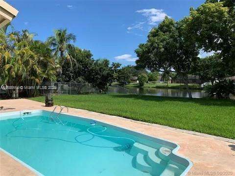 Small Image of 12600 SOUTH WEST 10TH CT, Davie Number 6