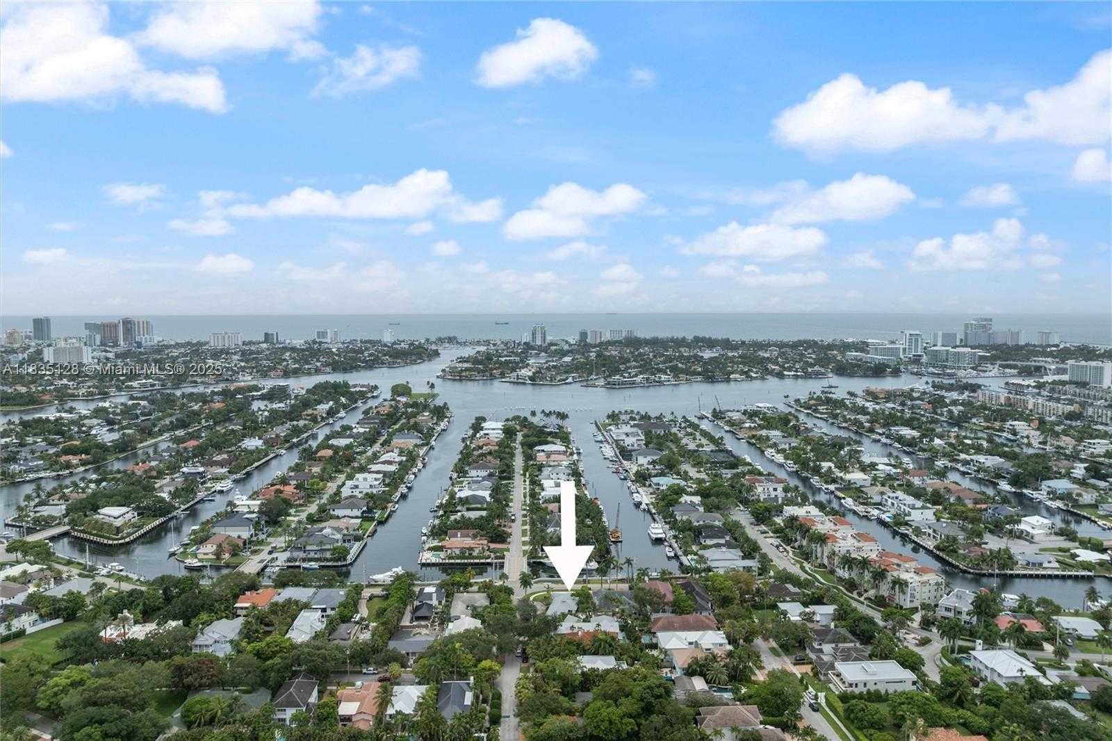 Small Image of 1101 CORDOVA RD, Fort Lauderdale Number 3