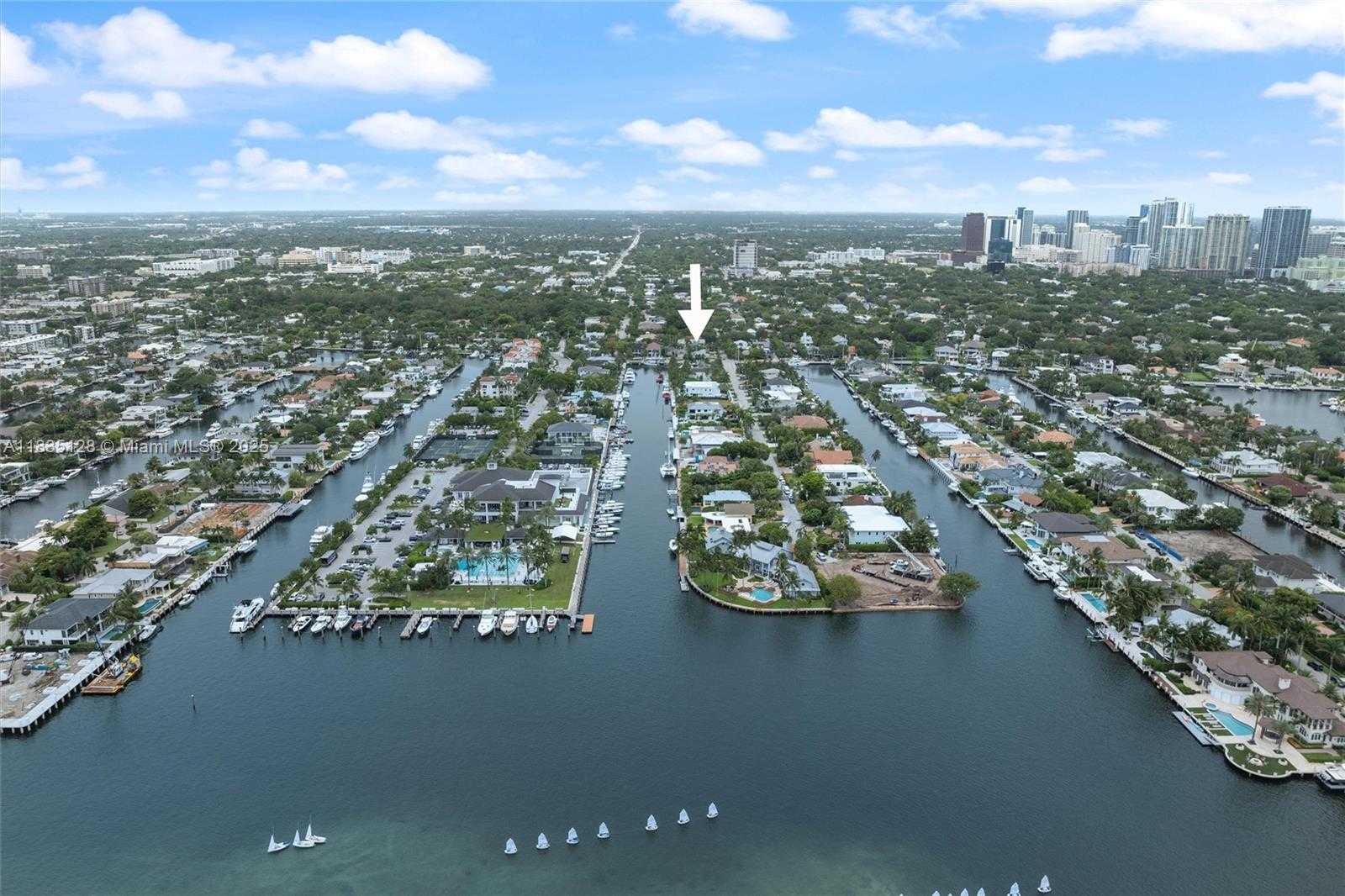 Small Image of 1101 CORDOVA RD, Fort Lauderdale Number 4