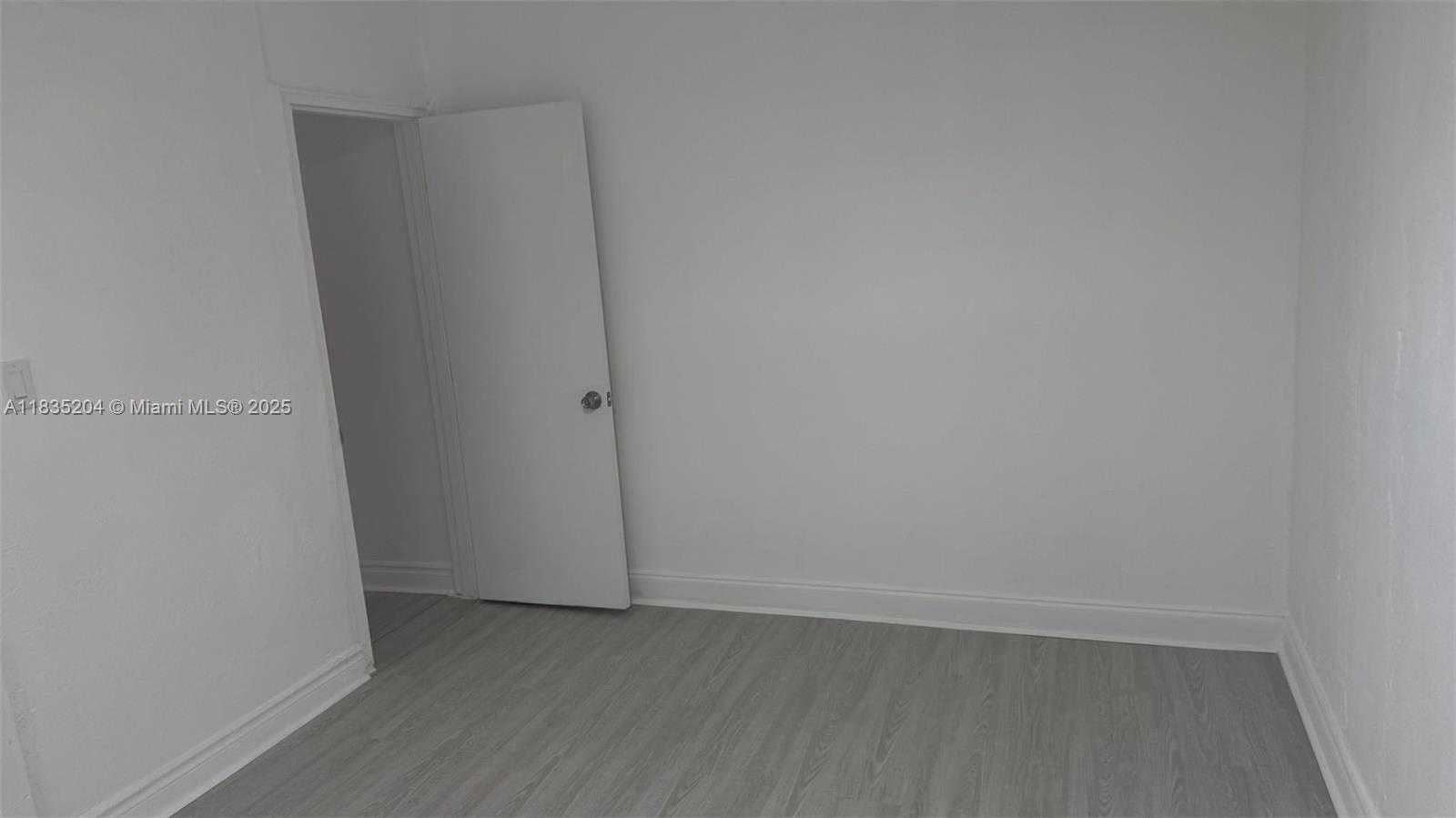 Small Image of 16221 EAST BUNCHE PARK DR, Miami Gardens Number 17
