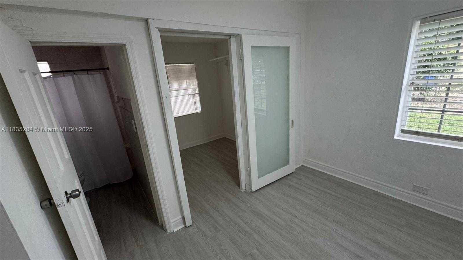 Small Image of 16221 EAST BUNCHE PARK DR, Miami Gardens Number 25