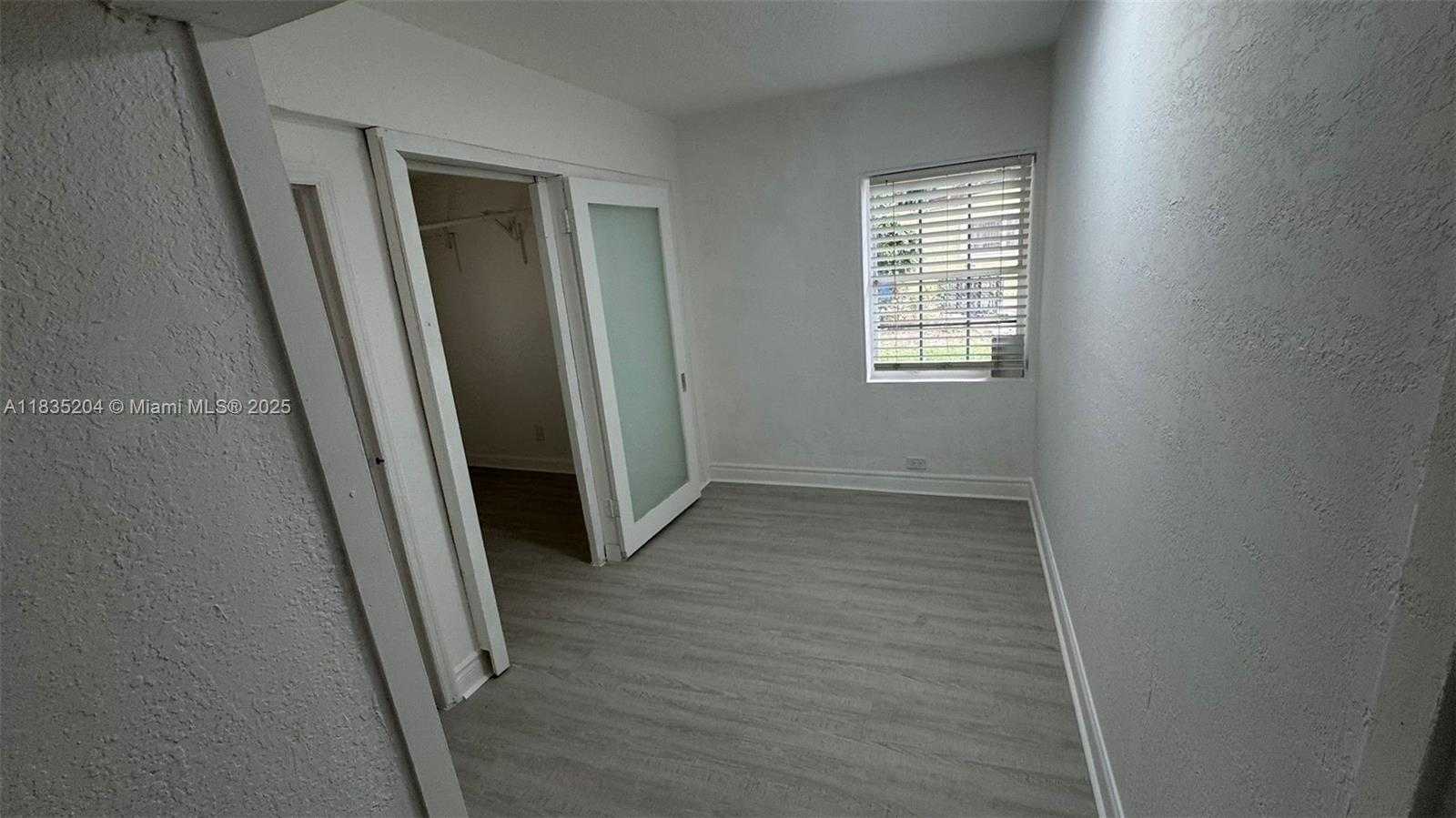 Small Image of 16221 EAST BUNCHE PARK DR, Miami Gardens Number 26