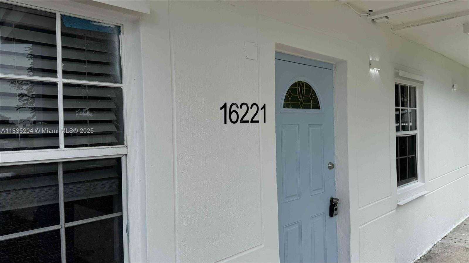 Small Image of 16221 EAST BUNCHE PARK DR, Miami Gardens Number 4