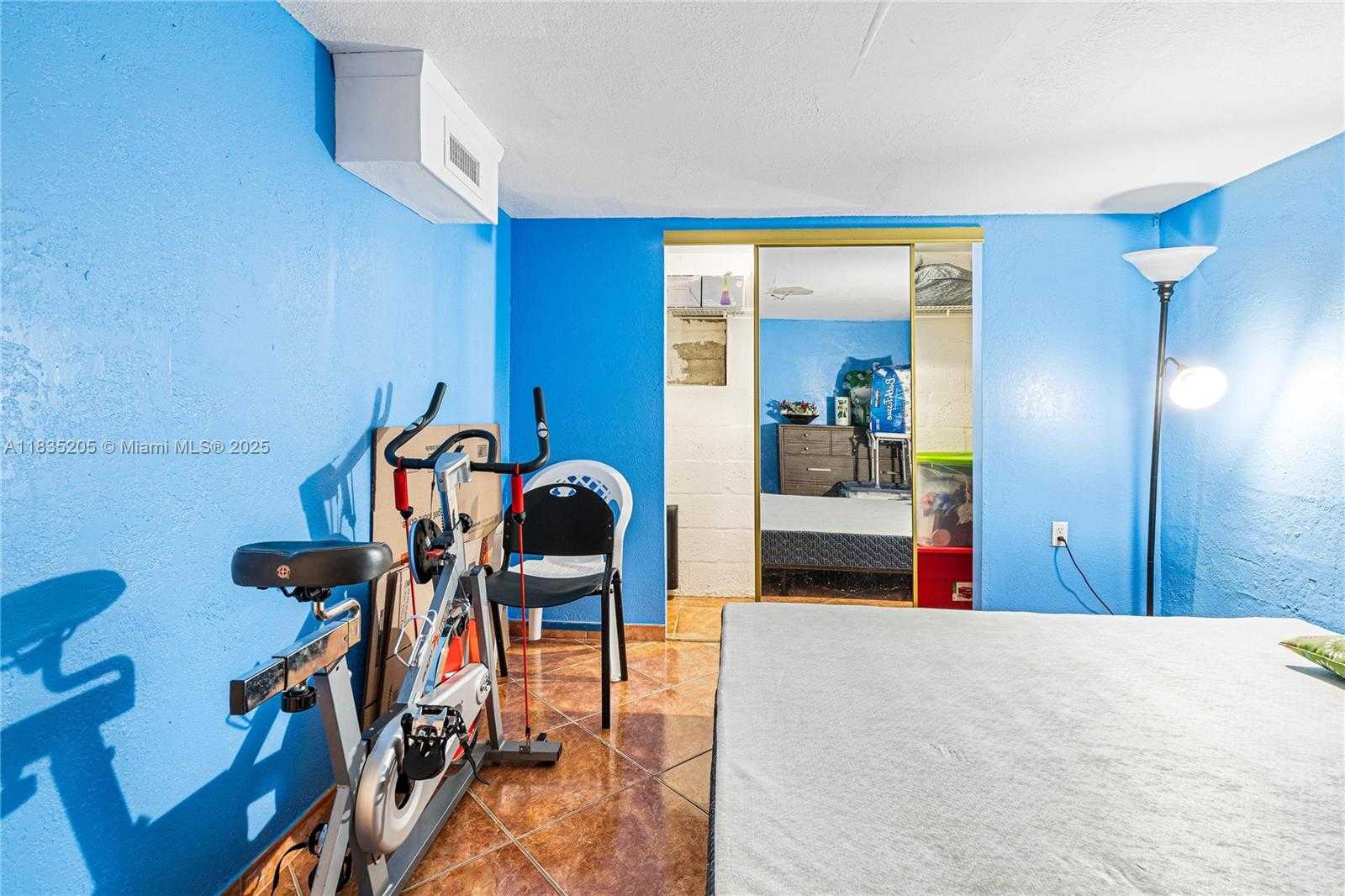Small Image of 1300 NORTH EAST 203RD ST, Miami Number 21