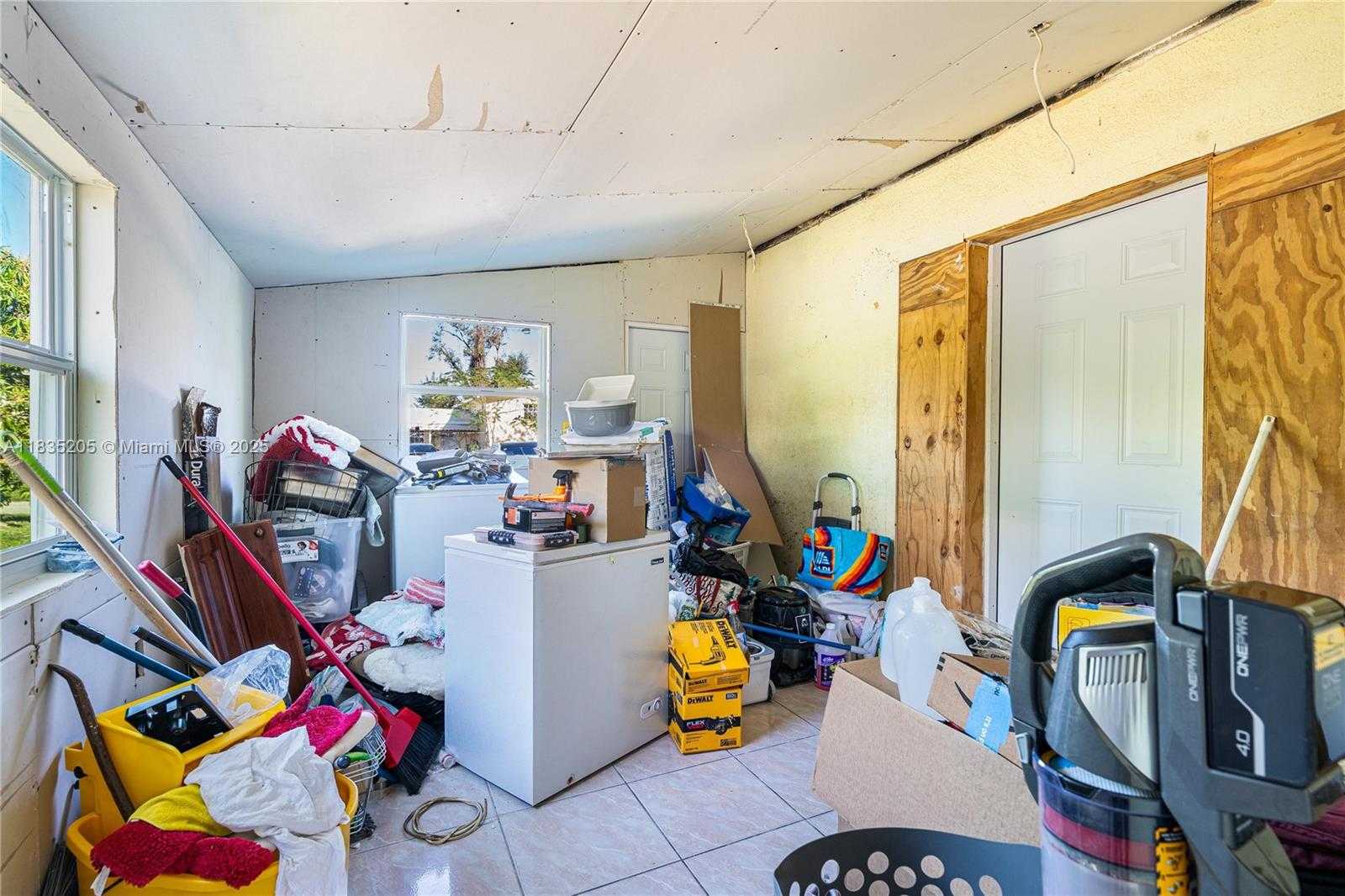 Small Image of 1300 NORTH EAST 203RD ST, Miami Number 23