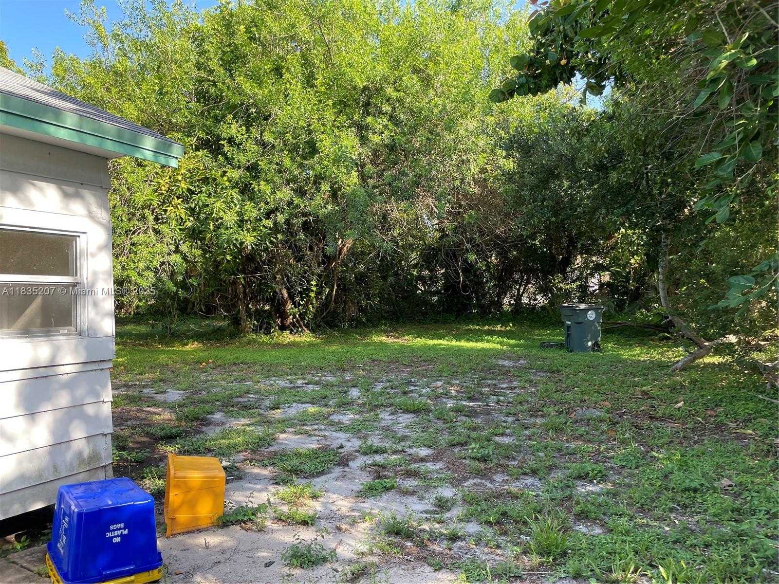 Small Image of 156 SOUTH NE 11TH STREET, Boca Raton Number 4