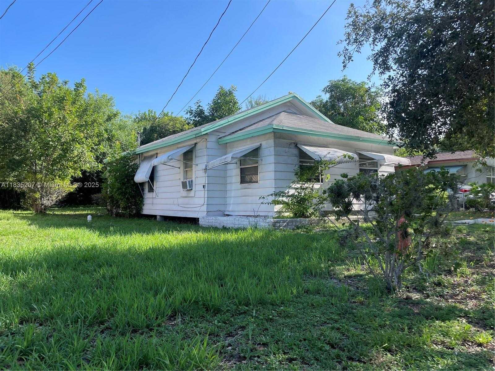 Small Image of 156 SOUTH NE 11TH STREET, Boca Raton Number 5