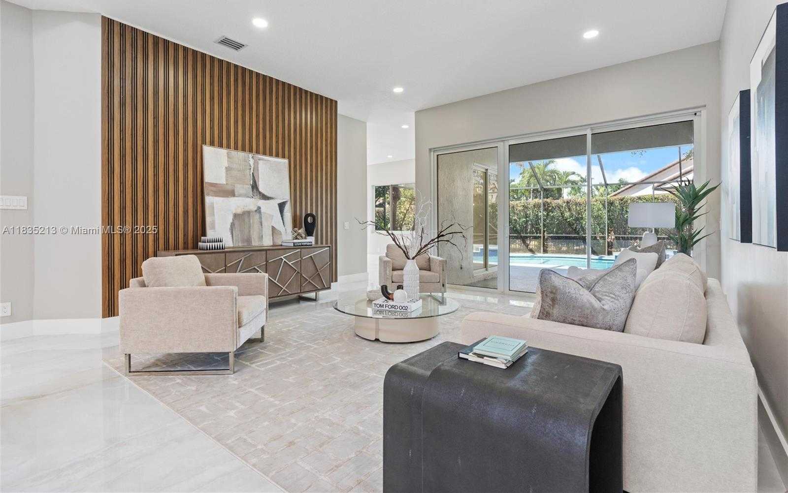 Small Image of 531 STONEMONT DR, Weston Number 2