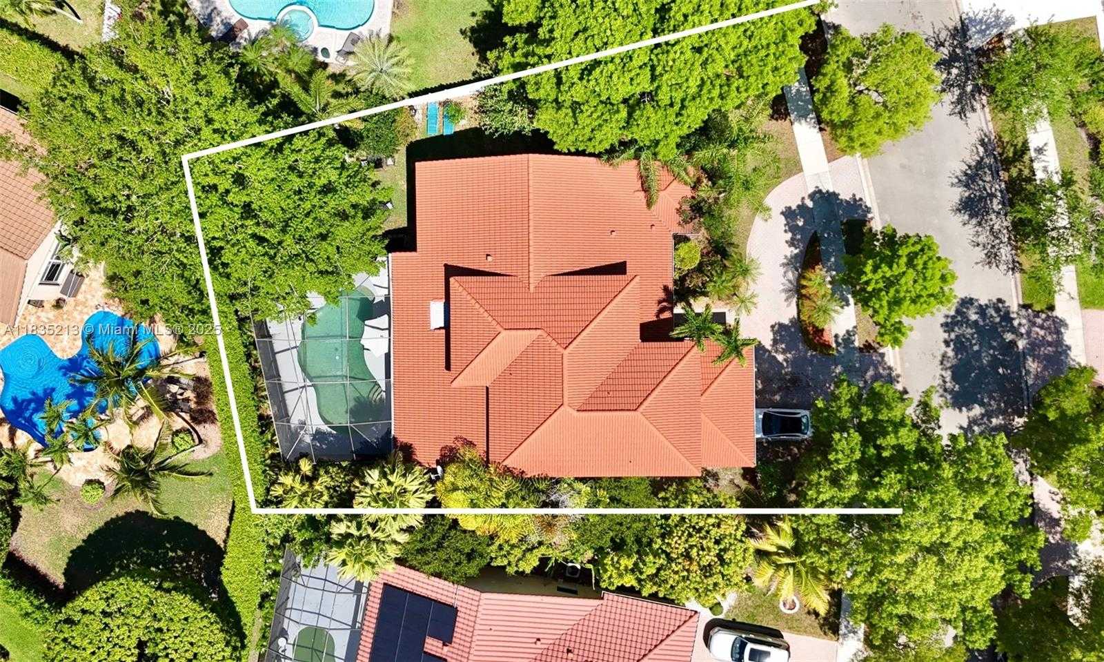 Small Image of 531 STONEMONT DR, Weston Number 35