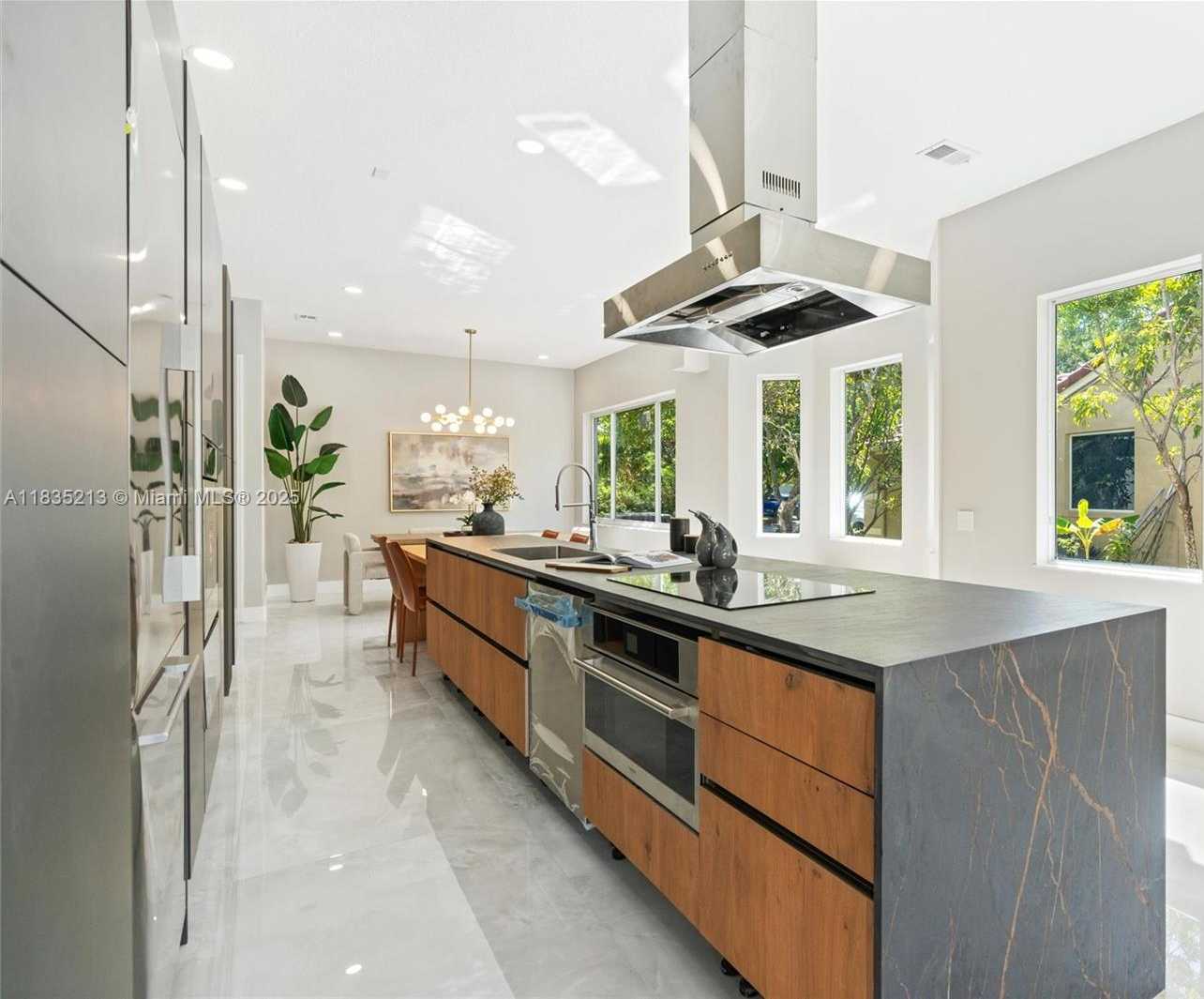 Small Image of 531 STONEMONT DR, Weston Number 9