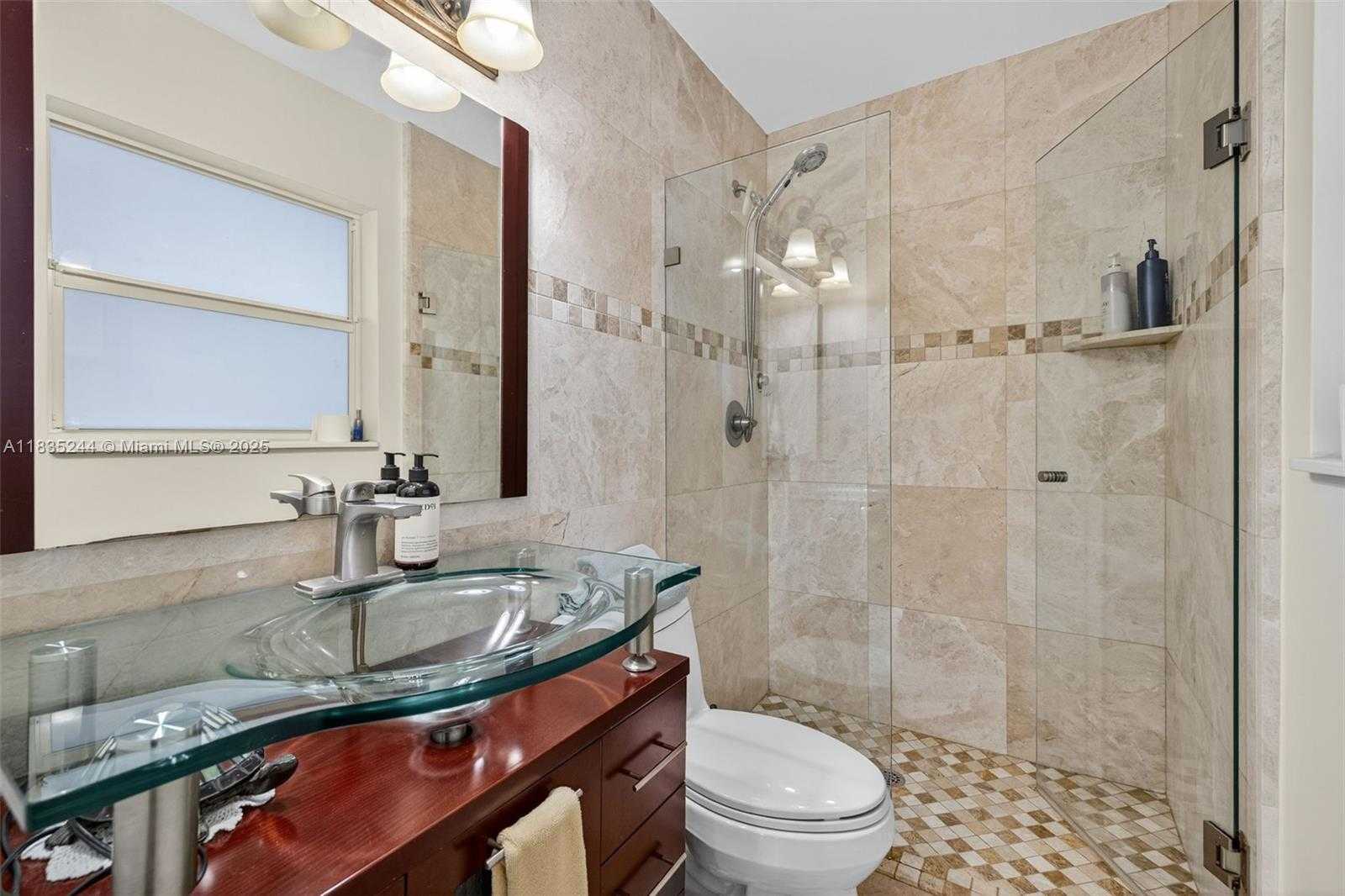 Small Image of 5555 NORTH EAST 20TH TER, Fort Lauderdale Number 21