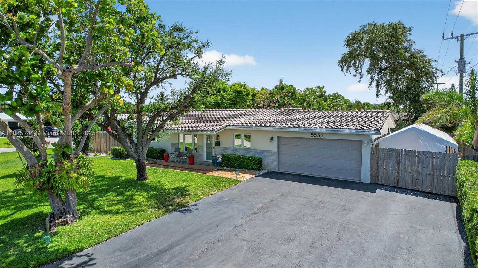 Small Image of 5555 NORTH EAST 20TH TER, Fort Lauderdale Number 38