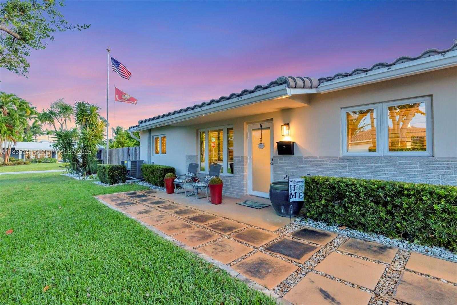 Small Image of 5555 NORTH EAST 20TH TER, Fort Lauderdale Number 4