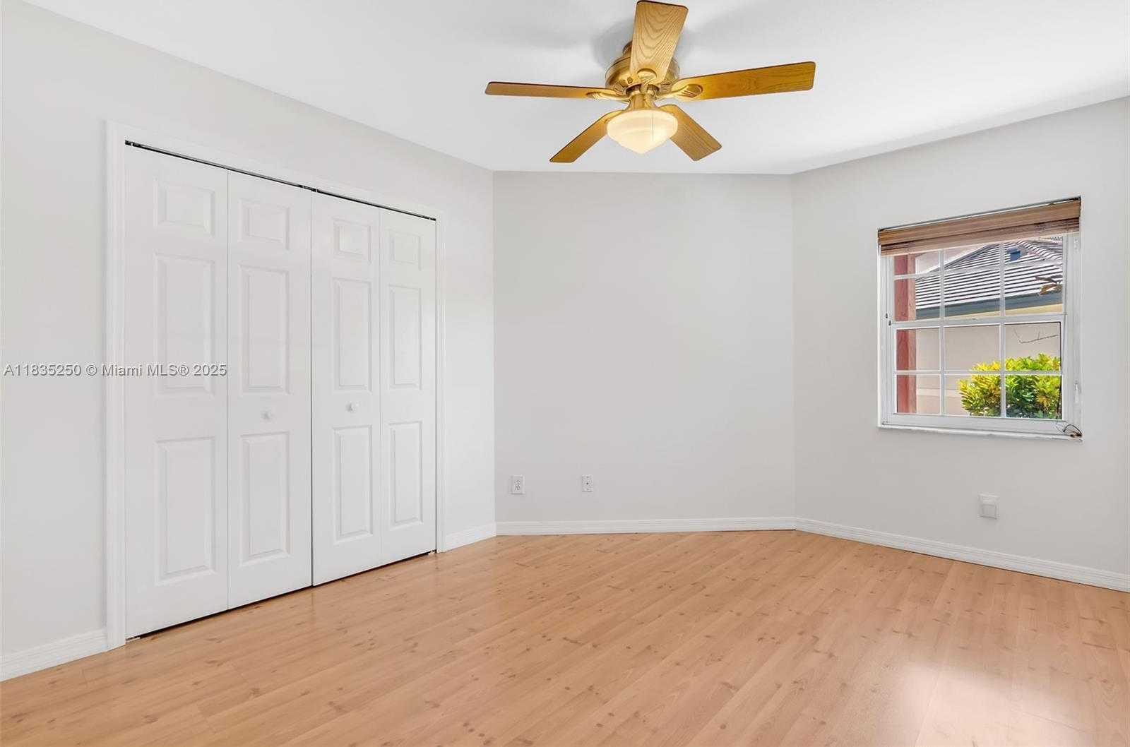 Small Image of 326 SOUTH WEST 162ND AVE, Pembroke Pines Number 24