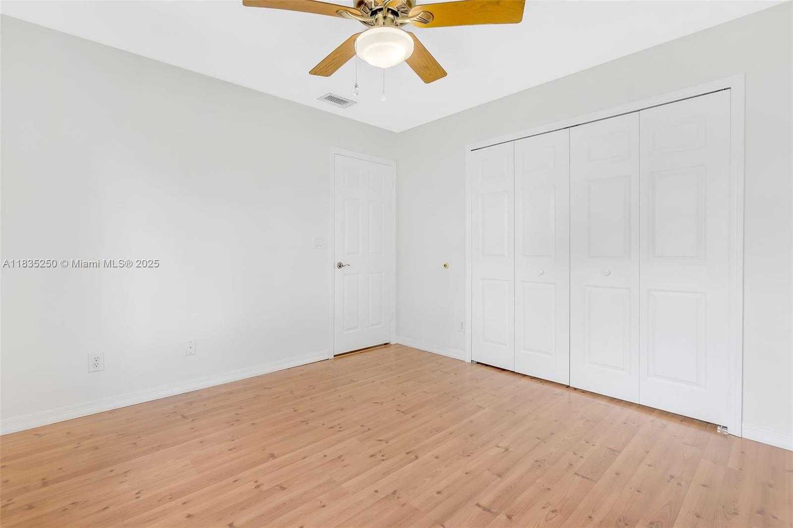 Small Image of 326 SOUTH WEST 162ND AVE, Pembroke Pines Number 30