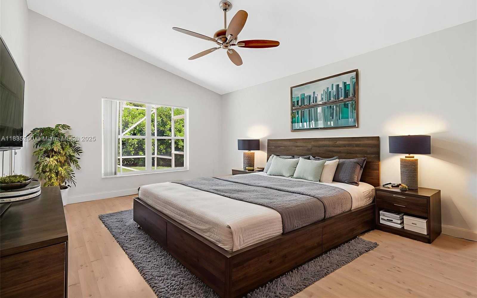 Small Image of 326 SOUTH WEST 162ND AVE, Pembroke Pines Number 34