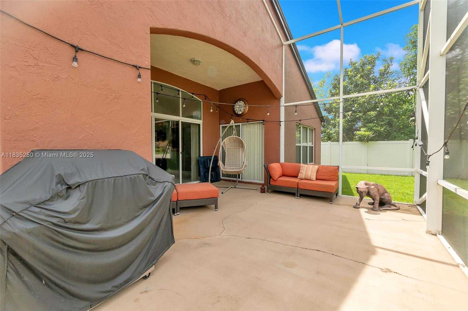 Small Image of 326 SOUTH WEST 162ND AVE, Pembroke Pines Number 40