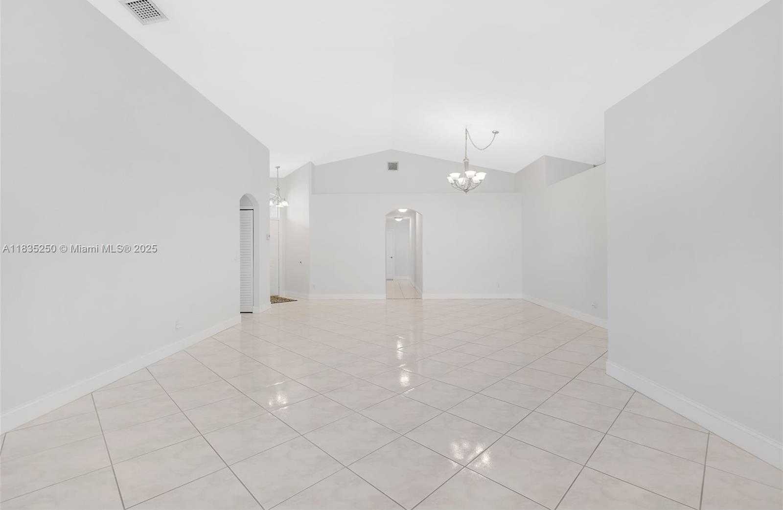 Small Image of 326 SOUTH WEST 162ND AVE, Pembroke Pines Number 9