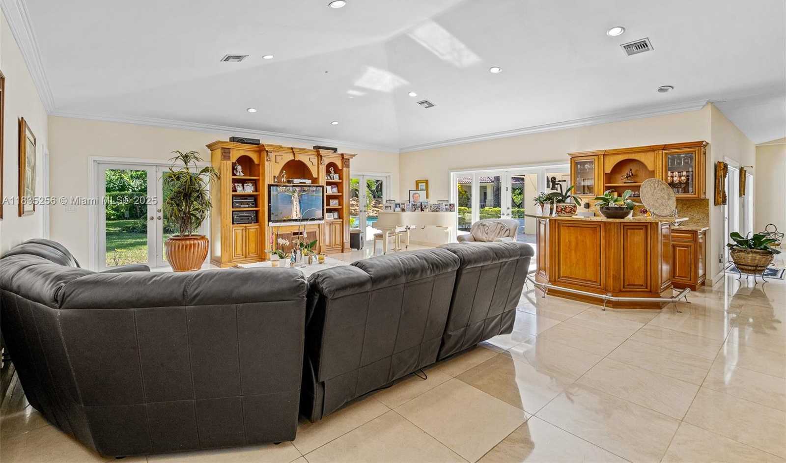 Small Image of 10735 SOUTH WEST 58TH AVE, Pinecrest Number 20