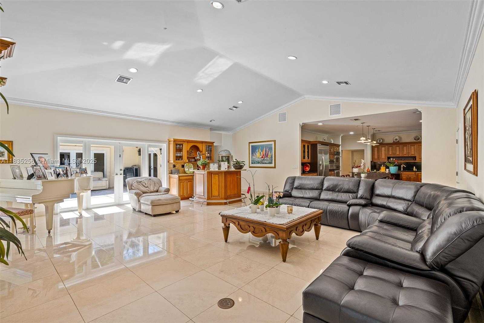 Small Image of 10735 SOUTH WEST 58TH AVE, Pinecrest Number 23